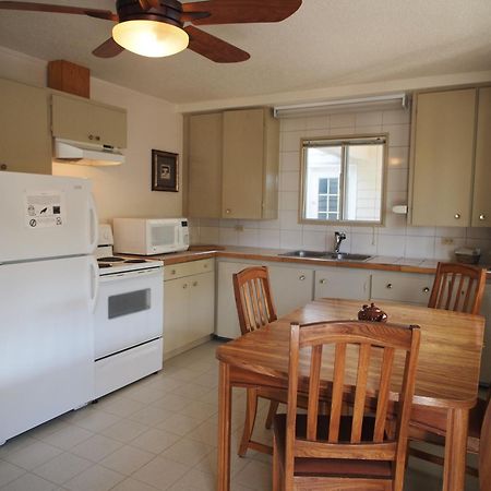 Whale'S Tail Guest Suites Ucluelet Cameră foto